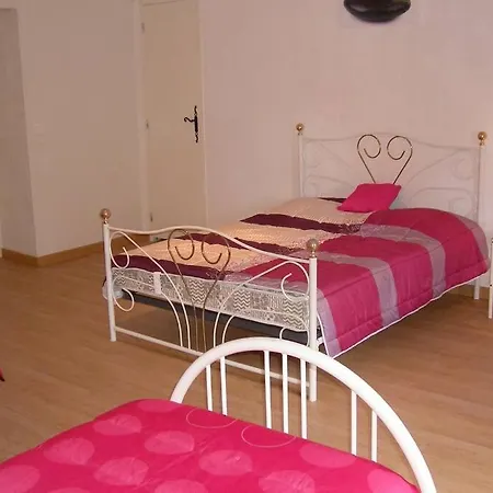 Maison-ville, Plages, Commerces, Parc A Pied, Wifi, Stationnement Gratuit A