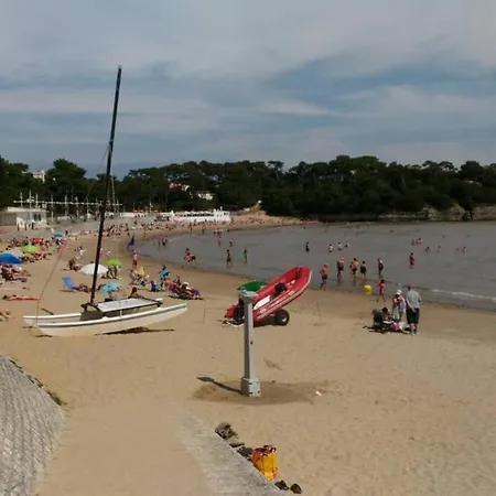 펜션 Maison-ville, Plages, Commerces, Parc A Pied, Wifi, Stationnement Gratuit A
